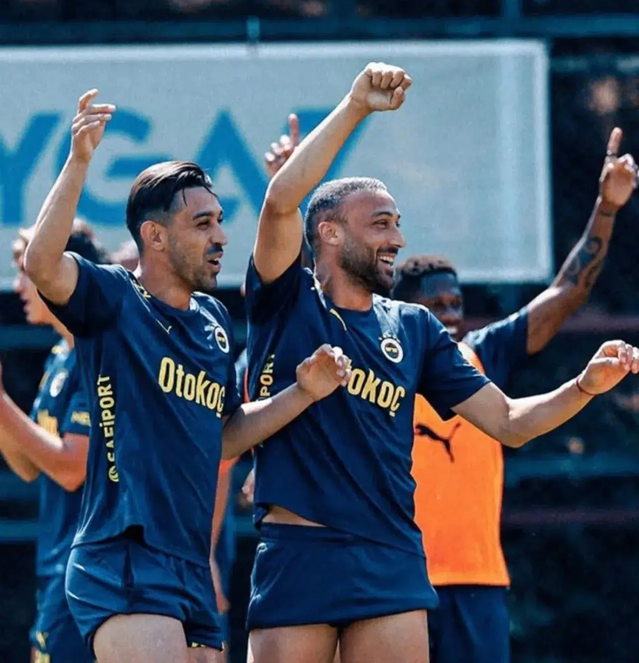 FENERBAHÇE'DE TOSUN VE KAHVECİ NEDEN KADRO DIŞI BIRAKILDI?
