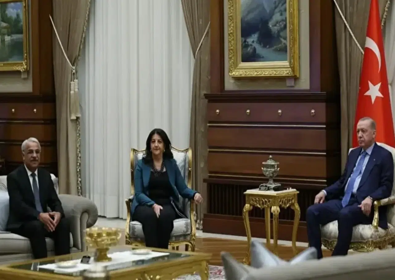 CUMHURBAŞKANI ERDOĞAN DEM PARTİ ÜYELERİNİ ÜÇÜNCÜ KEZ KABUL ETTİ!