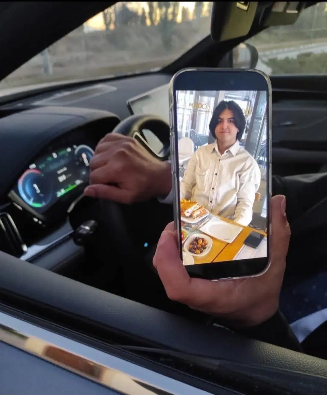 SON DAKİKA! VAN 100.YIL KAMPÜSÜ'NDE GENÇ BİR ERKEK CESEDİ BULUNDU!