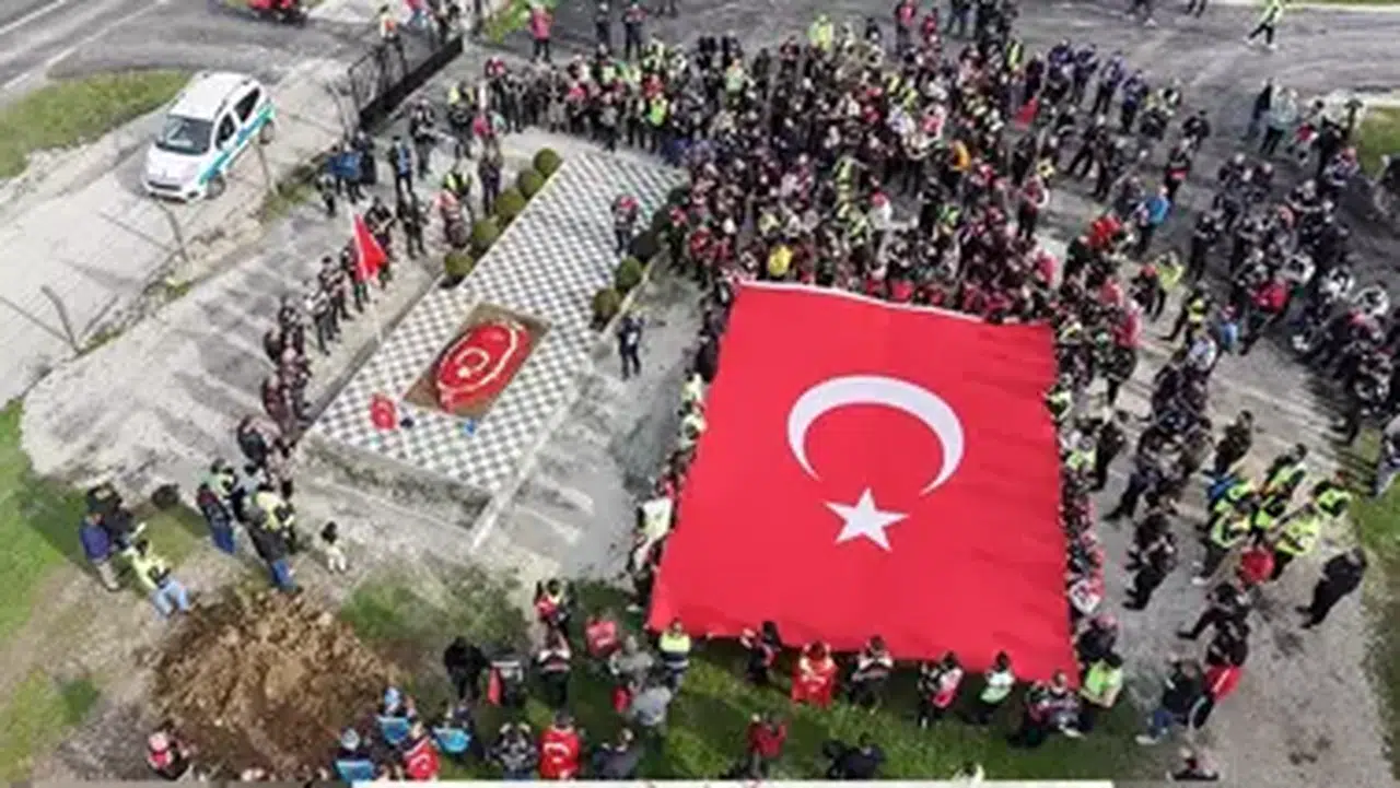 ŞEHİT AYKUT’UN AİLESİNE 500 MOTOSİKLETLİDEN TAZİYE ZİYARETİ!