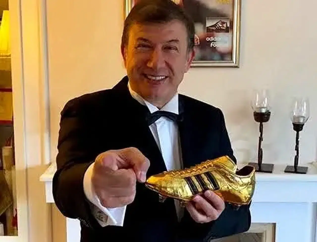 FENERBAHÇE İLE FERENCVAROS MAÇINI TANJU ÇOLAK SİZLER İÇİN YORUMLADI!