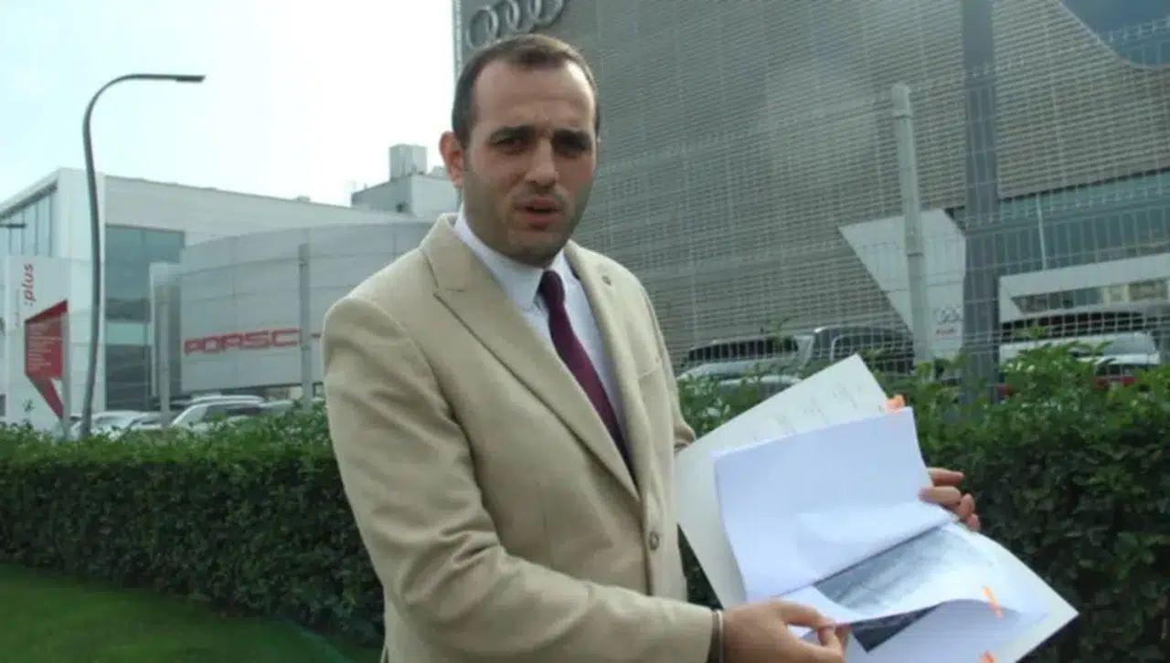İZMİRLİ İŞ İNSANI 18 MİLYONLUK ARACI İÇİN PORSCHE’Yİ MAHKEMEYE VERDİ!