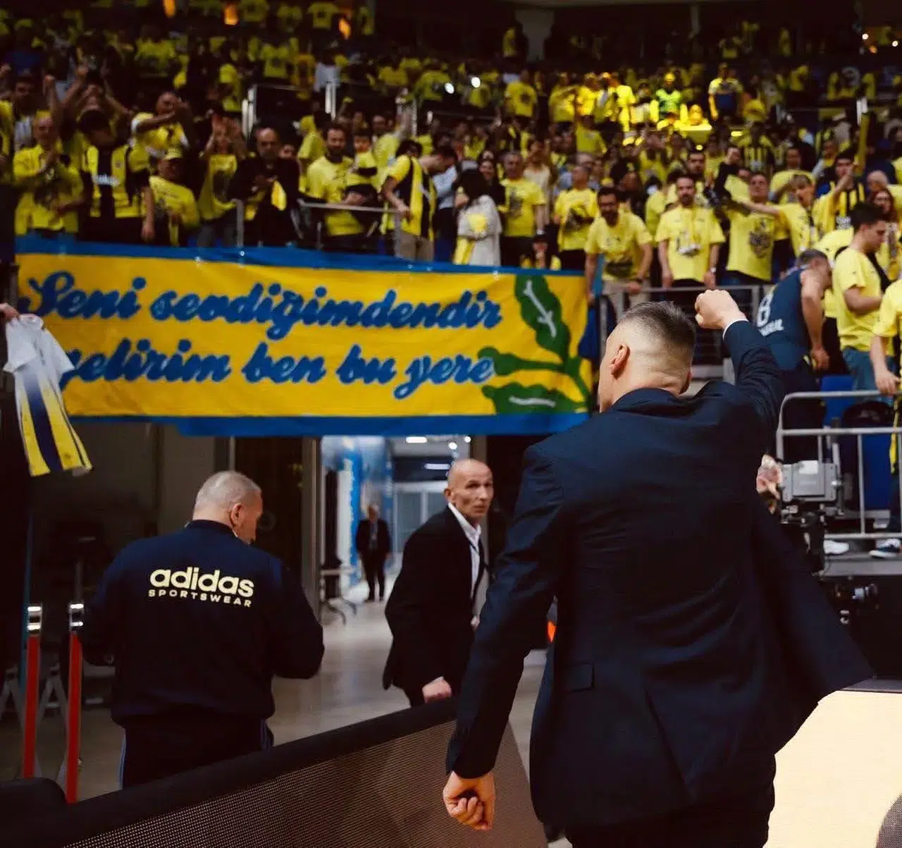 FENERBAHÇE BASKETBOLDA B.ÇEKMECE KARŞISINDA İNANILMAZ BİR SONUÇ ALDI!