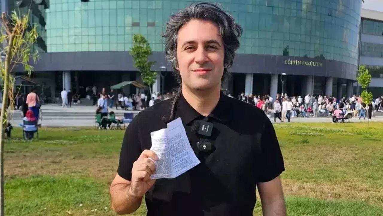 ÜNLÜ HOCA BANKADAN HESABINA GELEN YÜKLÜ PARAYI İADE ETTİ!