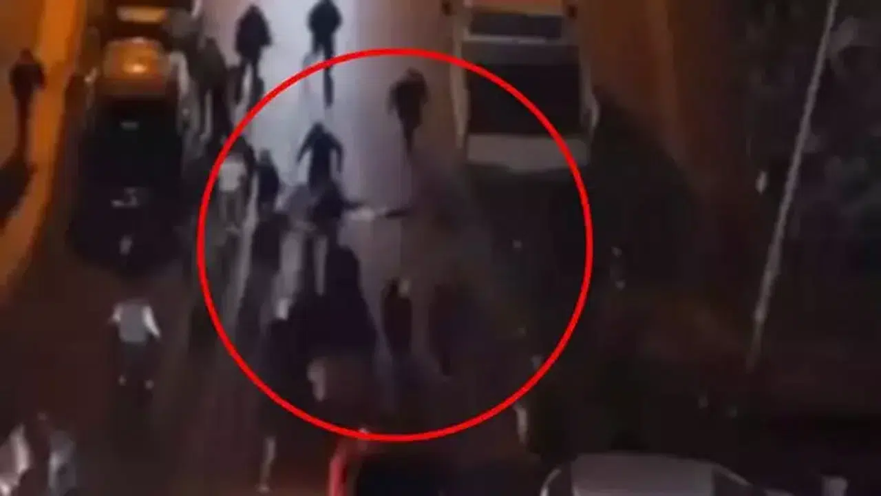 DİYARBAKIR'DA DÜĞÜN SALONU ÖNÜNDE SİLAHLI KAVGA! 1 ÖLÜ 3 YARALI!