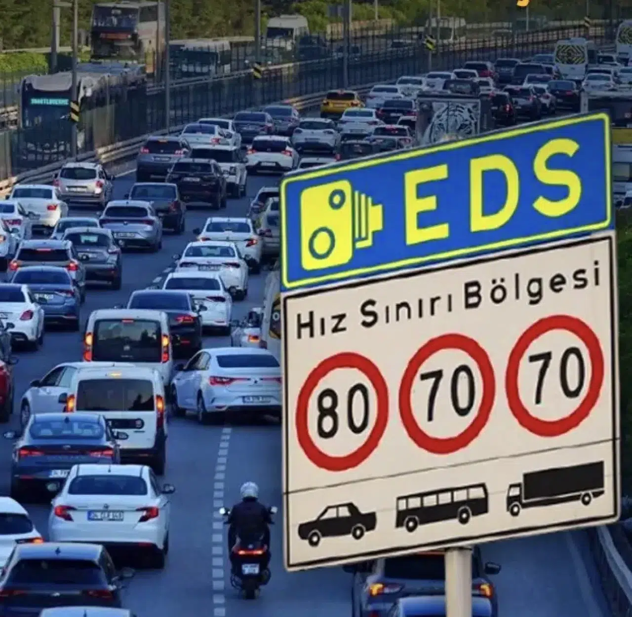 SÜRÜCÜLER DİKKAT! İSTANBUL'DA 84 GÜZERGAHTA HIZ LİMİTİ DEĞİŞTİ!