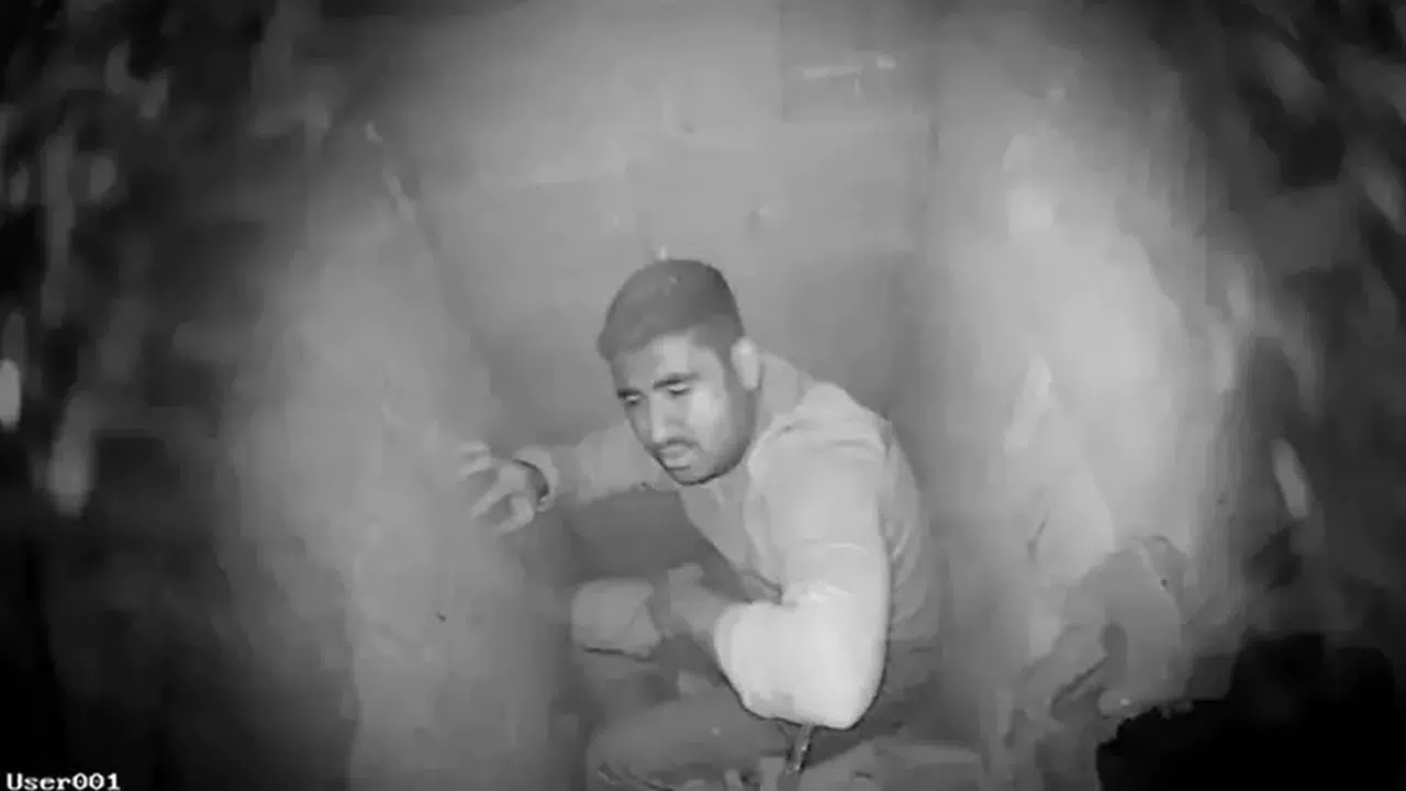 HAVALANDIRMA BOŞLUĞUNA DÜŞTÜ! DUVAR KIRILARAK KURTARILDI!