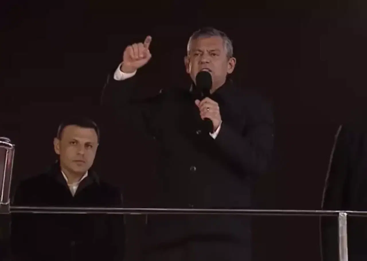 ÖZGÜR ÖZEL HAKKINDA  ERDOĞAN’A HAKARET SORUŞTURMASI BAŞLATILDI!