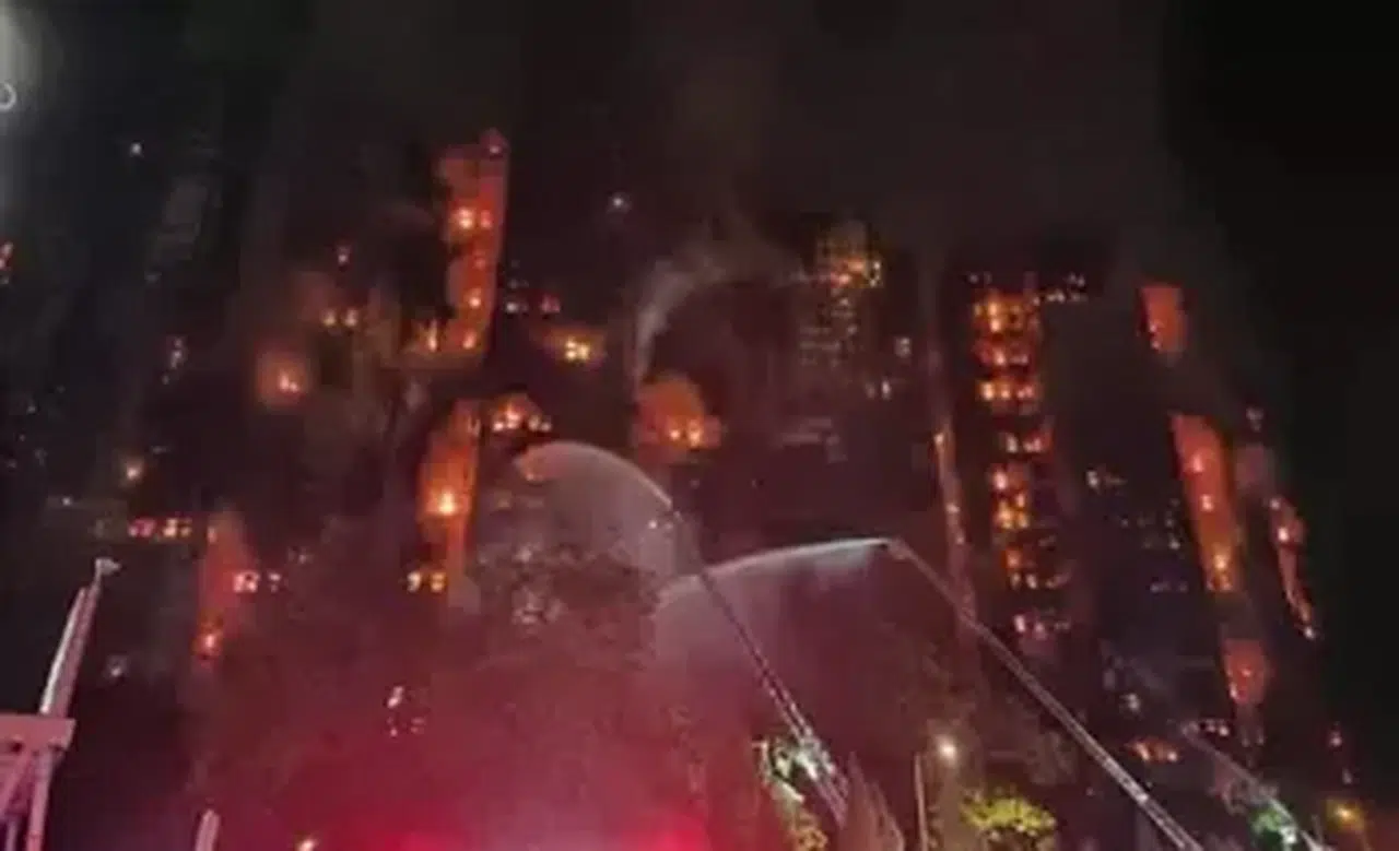 HONG KONG’DA YANGIN FACİASININ ÇIKIŞ NEDENİ DUYANLARI ŞAŞIRTTI!