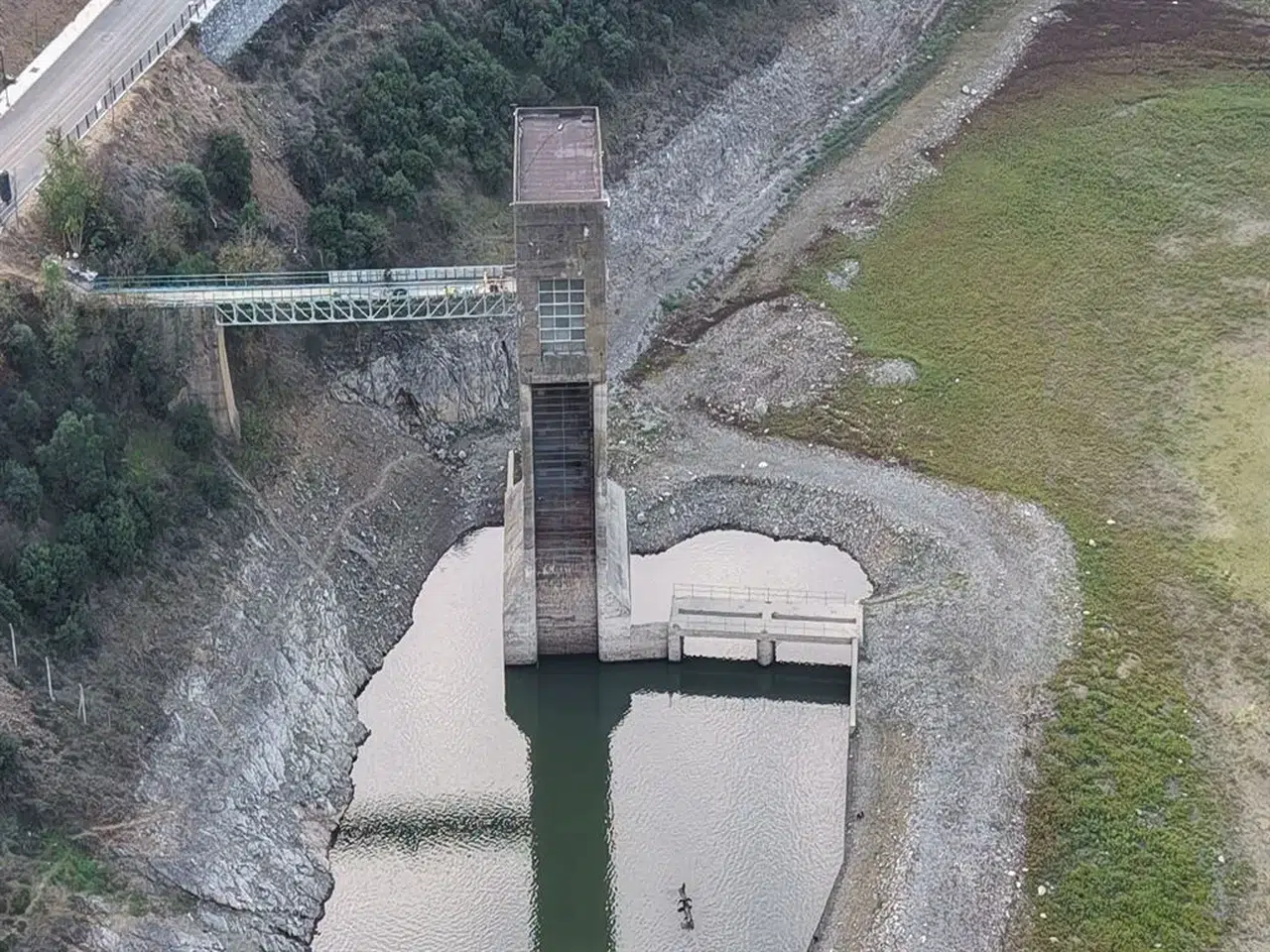 İSTANBUL'DA BARAJLARDA DOLULUK ORANLARI ALARM VERMEYE BAŞLADI!