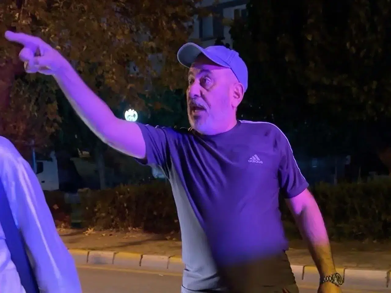 ALKOLLÜ YAKALANDI! HAKARETLERDE BULUNDUĞU İÇİN TUTUKLANDI!