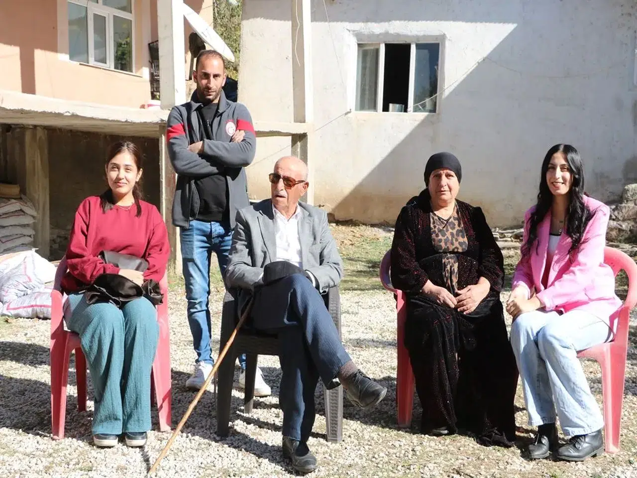 SOYADLARI AYNI OLAN 500 NÜFUSLU KÖYDE LAKAP KULLANILIYOR!