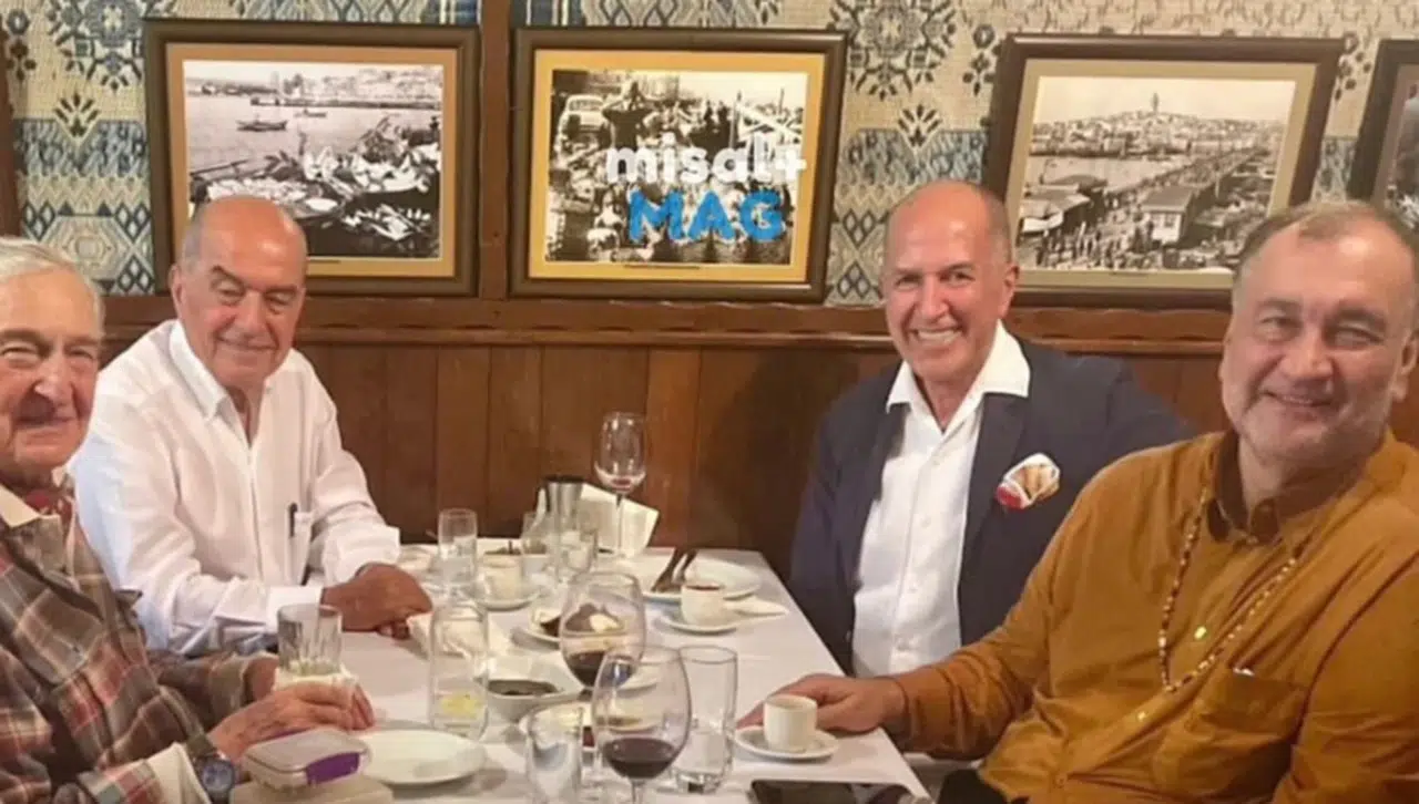 ÜNLÜ İŞ İNSANLARI RAHMİ KOÇ VE MURAT ÜLKER BALAT’TA BALIKÇIDA BULUŞTU!