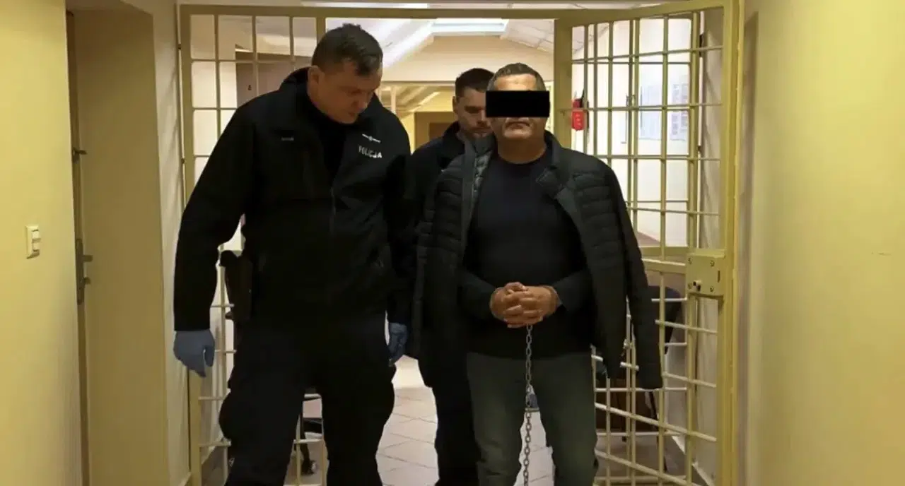 POLONYA POLİSİ VARŞOVA’DA SUİKASTE HAZIRLANAN TÜRK TETİKÇİ YAKALADI!