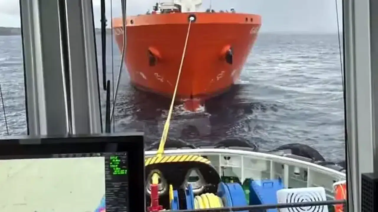 ÇANAKKALE BOĞAZI'NDA 119 METRELİK TANKER ARIZALANDI!