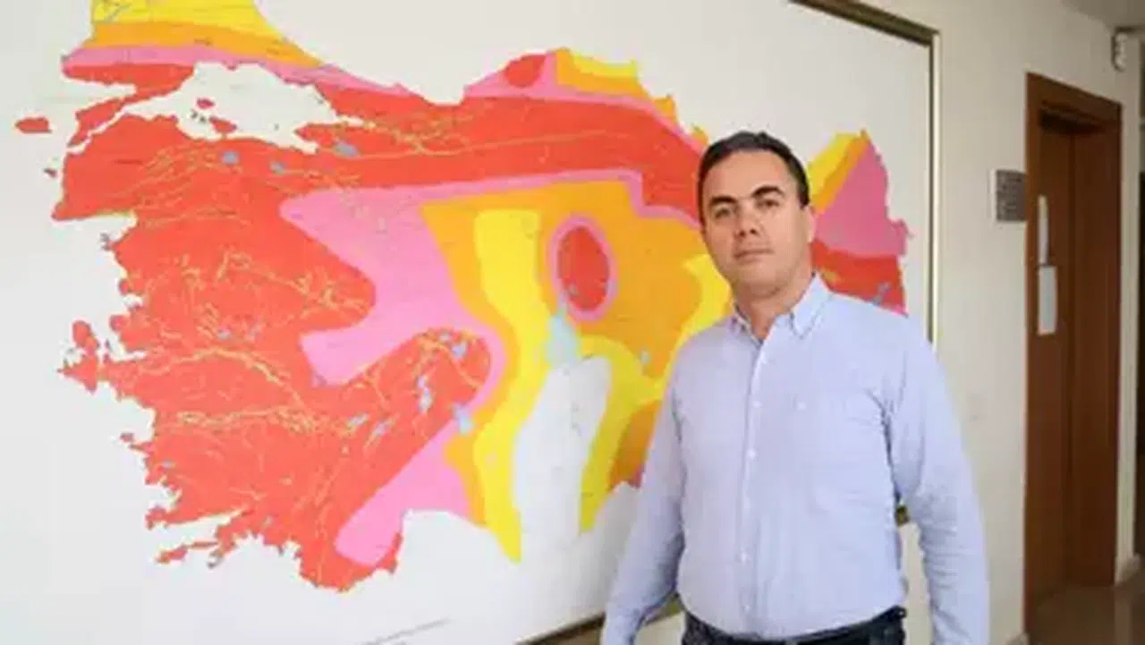 PROF.DR.RAMAZAN ÖZÇELİK:”AKDENİZ’DE FAYLAR BİLİNİYOR!”