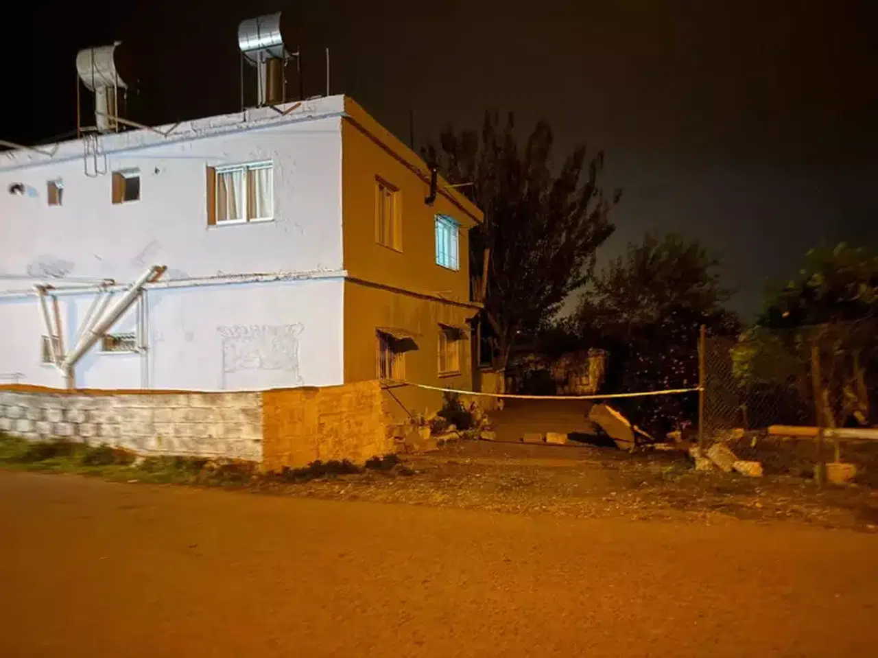 KARISINI ÖLDÜRÜP EVİNİN BANYOSUNA GÖMEN ADAM İHBARLA YAKALANDI!