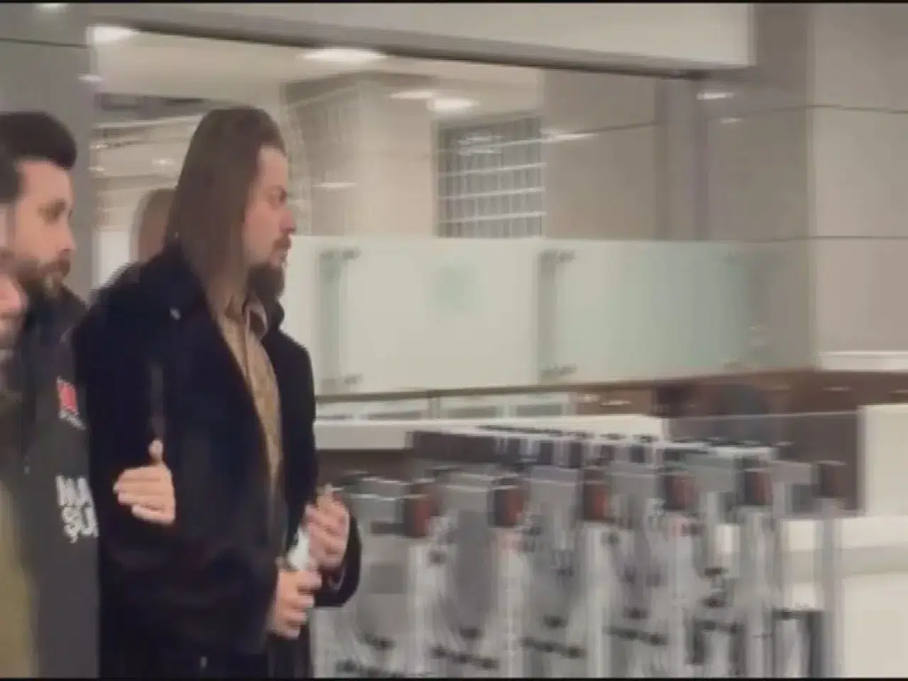 BORSA SORUŞTURMASINDA SİHİRBAZ AREF DAHİL 8 KİŞİ TUTUKLANDI!