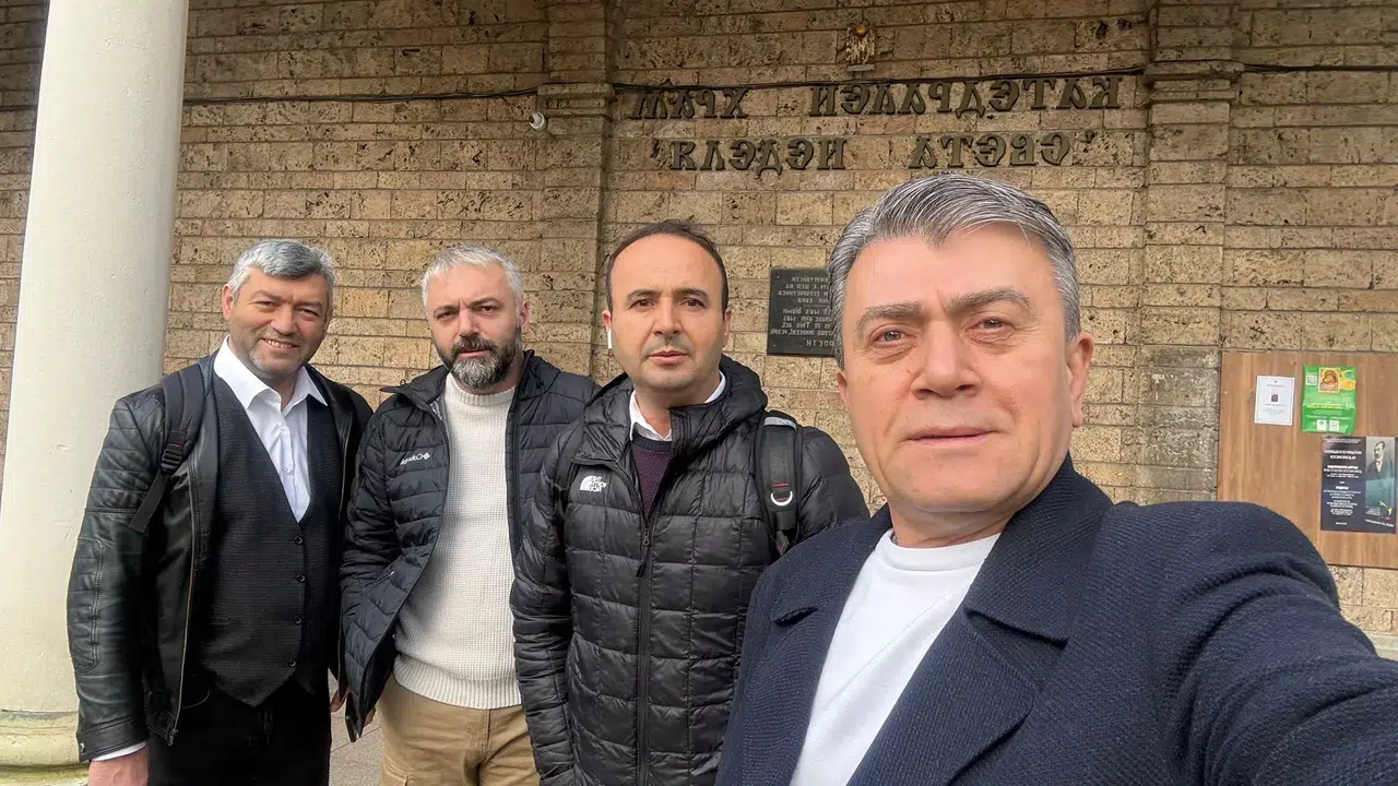 BULGARİSTAN BAŞBAKANI JELYAZKOV TEPKİLERE DAHA FAZLA DAYANAMADI!