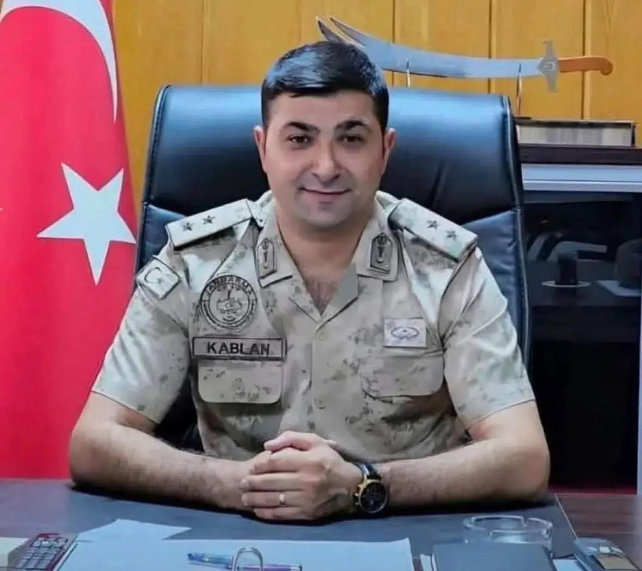 İLÇE JANDARMA KOMUTANI SİLAHINI TEMİZLERKEN YAŞAMINI YİTİRDİ!