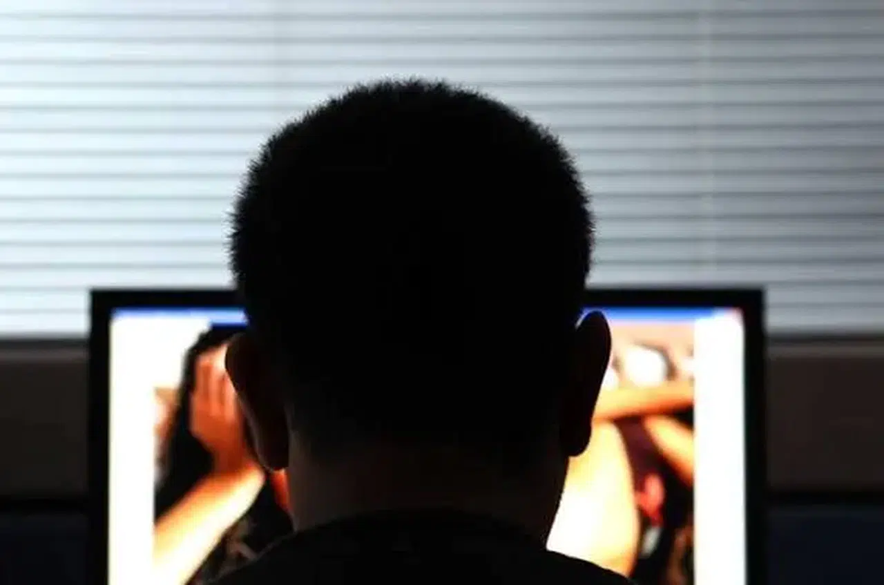 WHATSAPP ÜZERİNDEN GÖRÜNTÜLÜ ARAMA İLE SEKS TUZAĞINA DİKKAT!