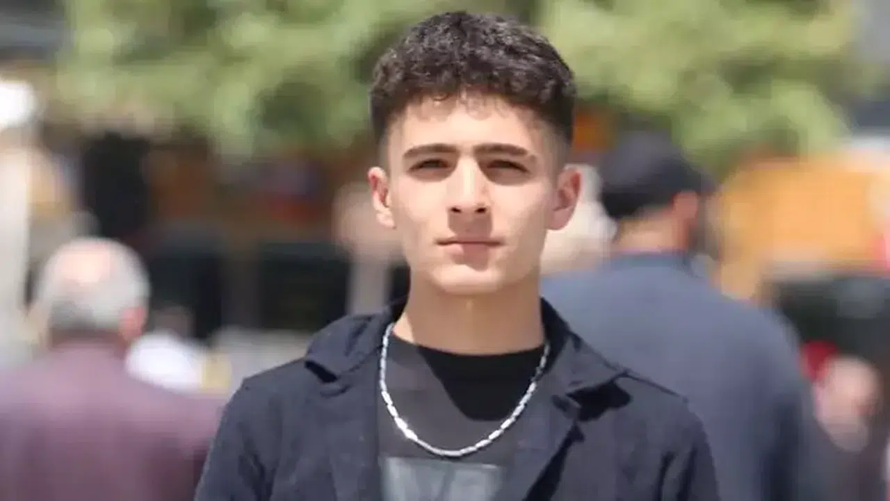 KAVGADA ALDIĞI YUMRUKLA BAŞINI KALDIRIMA ÇARPTI!