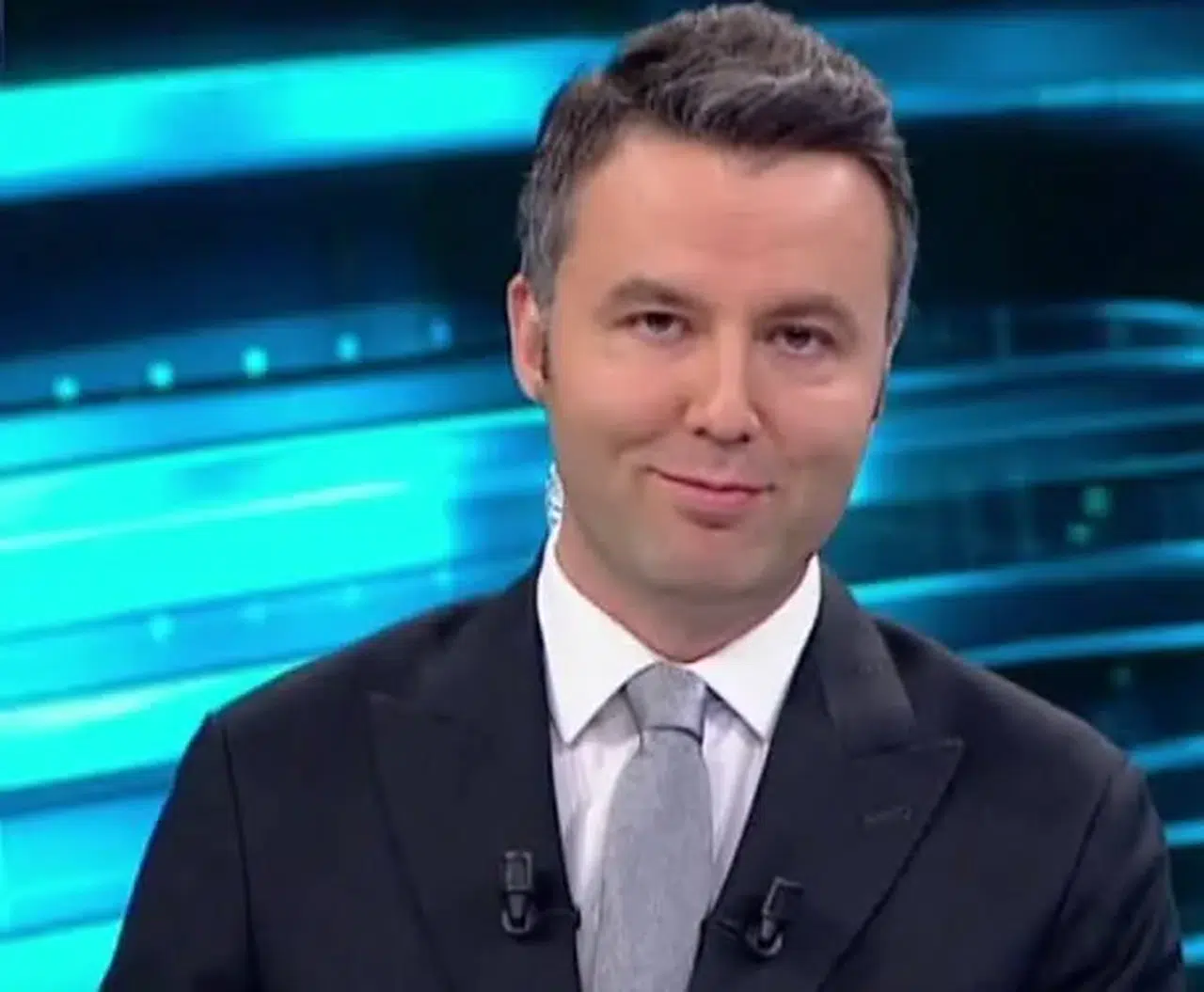 FLAŞ GELİŞME! SPİKER MEHMET AKİF ERSOY VE ÜÇ KİŞİ TUTUKLANDI!