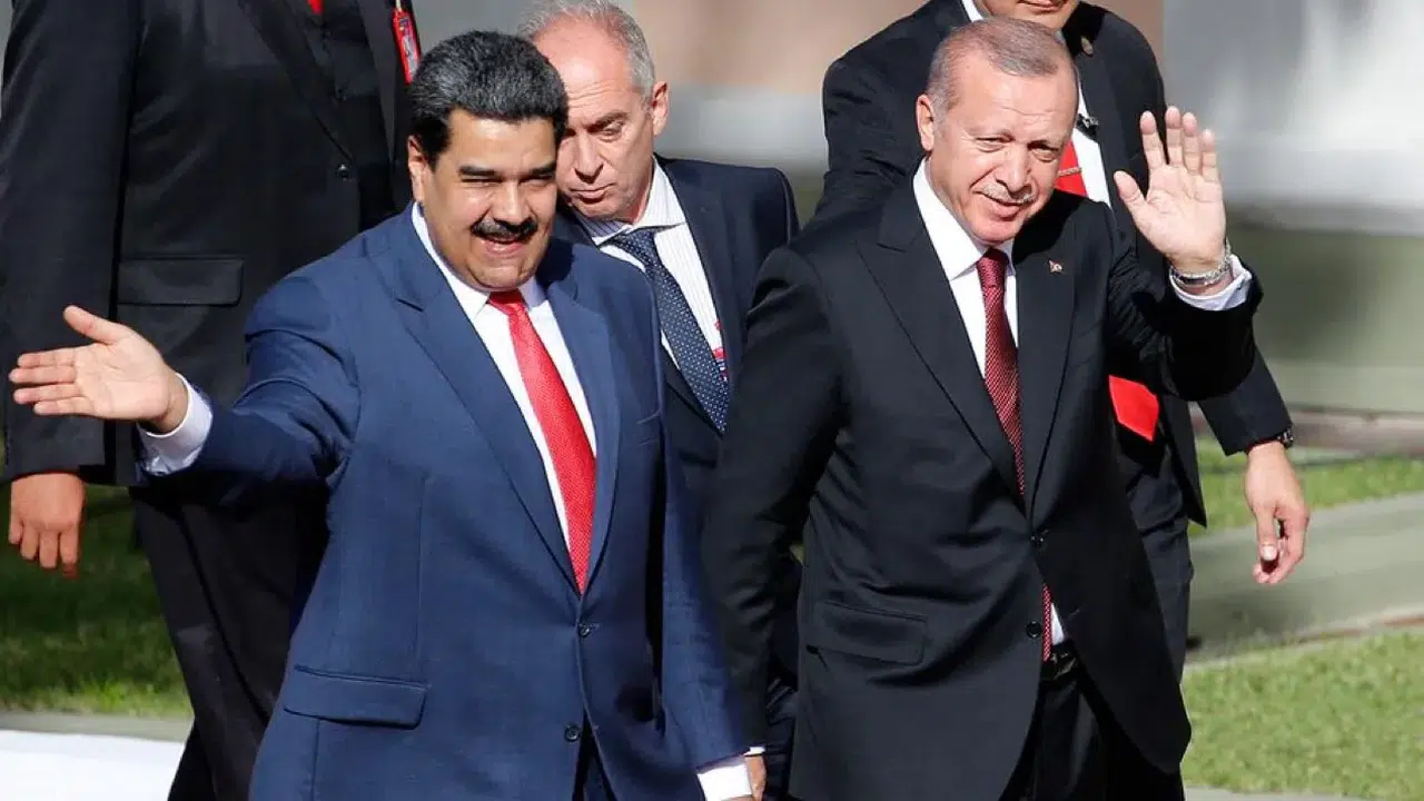 CUMHURBAŞKANI ERDOĞAN VENEZUELLA DEVLET BAŞKANI MADURO’YU TELEFONLA ARADI!