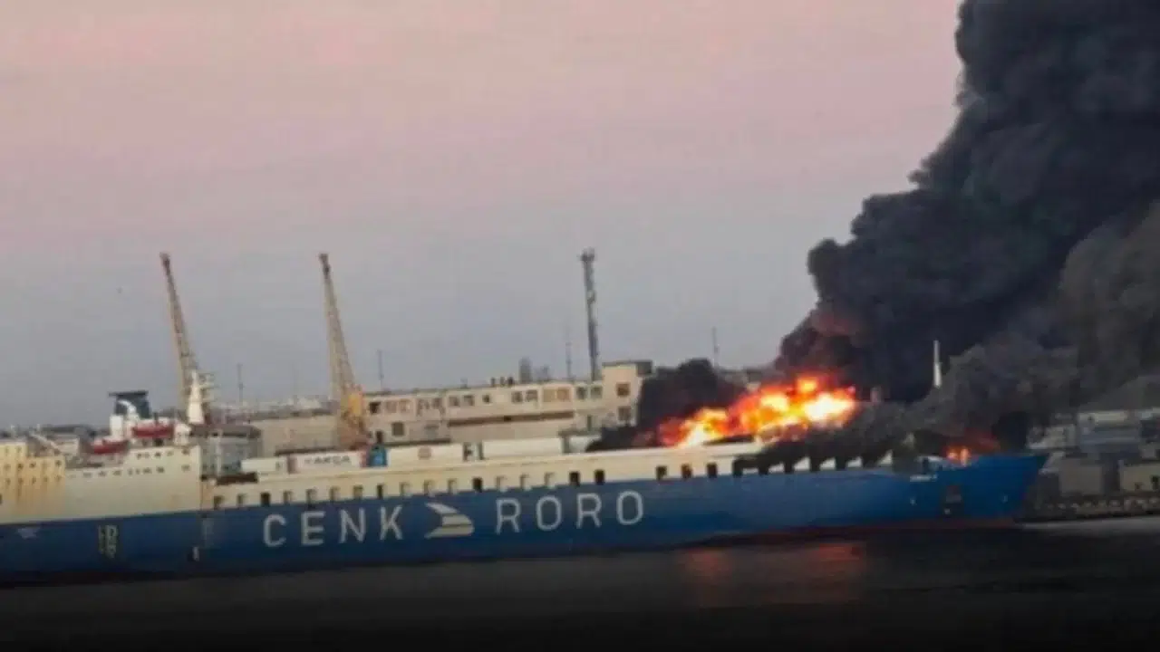 RUSYA ODESSA LİMANI'NDA TÜRK KURU YÜK GEMİSİNİ VURDU!
