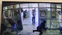 SİVEREK’DE ESKİ ÖĞRENCİ OKULDA İŞTE BÖYLE DEHŞET SAÇMIŞ!