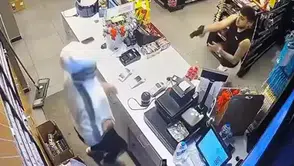 AKAR YAKIT İSTASYONU MARKETİNDE KIZ MESELESİ CİNAYETİ!