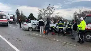 ESKİŞEHİR’DE İNANILMAZ KAZADA 4 ÖLÜ 2 YARALI VAR!