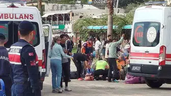 FETHİYE'DE İKİ YAMAÇ PARAŞÜTÜ HAVADA ÇARPIŞTI: 3 KİŞİ YARALANDI!