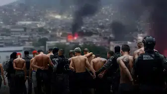 BREZİLYA'DA UYUŞTURUCU ÇETELERİNE OPERASYONDA ADETA SAVAŞ ÇIKTI!