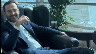 “İŞLERİMİZ  NEDENİ İLE HOLLANDA’DAYIZ.TÜM DOSTLARA SEVGİLER…”