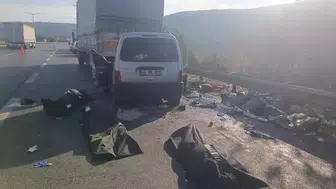 TARSUS'TA KORKUNÇ KAZA: 3 ÖLÜ 3 YARALI VAR!