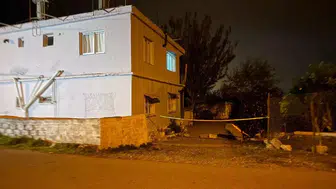 KARISINI ÖLDÜRÜP EVİNİN BANYOSUNA GÖMEN ADAM İHBARLA YAKALANDI!