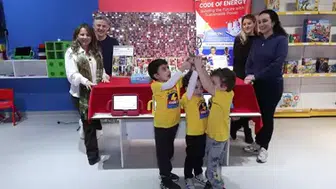 5 YAŞINDAKİ ÖĞRENCİLER DÜNYA ROBOTİK ŞAMPİYONU OLDU!