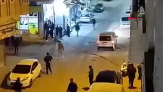 ŞANLIURFA'DA SOKAK ORTASINDA POMPALI TÜFEKLE ÇATIŞTILAR!