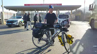 UMRE İÇİN 3 BİN 450 KM PEDAL ÇEVİREREK MEDİNE'YE ULAŞTI!