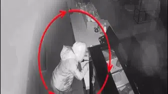 İŞYERİNDEN SADAKA KUTUSUNU ÇALAN ŞÜPHELİ TUTUKLANDI!