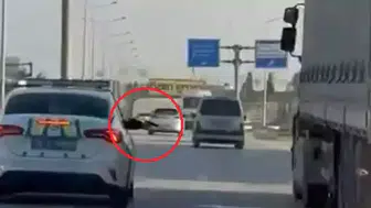 "DUR!" İHTARINA UYMAYAN TIR ŞOFÖRÜ SİLAH ZORU İLE DURDURULDU!