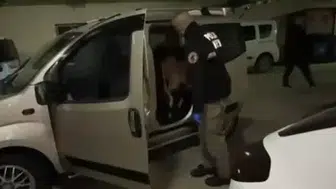 BOLU'DA POLİS KÖPEĞİ "ALTIN BURUN PAKO" ZULADAKİ KOKAİNİ BULDU!