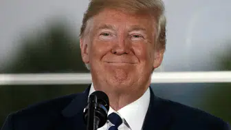 SON DAKİKA! ABD BAŞKANI TRUMP SORULARI YANITLIYOR?