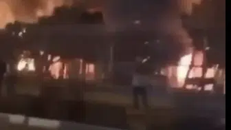 SON DAKİKA! İRAN DEVLET TELEVİZYONU BİNASI YANIYOR!