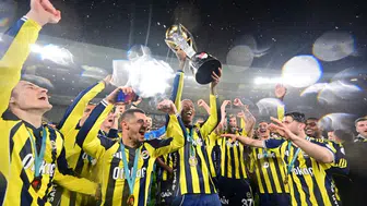 FENERBAHÇELİ FUTBOLCULAR:”CAMİA İÇİN OYNAYACAĞIZ…