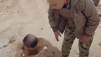 İSRAİL AJANI DUHİNE KASSAM TUGAYLARI KOMUTANINA HAKARET ETTİ!