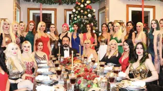 ADNAN OKTAR'IN BAŞ KEDİCİĞİ HAPİSHANEYİ PODYUMA ÇEVİRDİ!