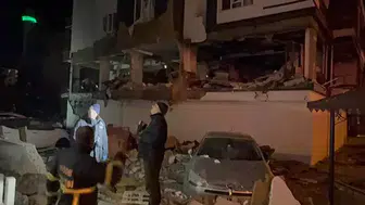 NİĞDE'DE DOĞAL GAZ BOMBA GİBİ PATLADI! 16 KİŞİ YARALANDI!