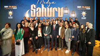 MEDYA DÜNYASI AK PARTİ İL BİNASINDA "SAHUR SOFRASI"NDA BULUŞTU!